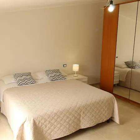 Semesterbostad Casa Perla Domus